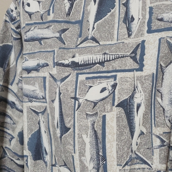 Columbia fish pattern short sleeve button down - Picture 2 of 5